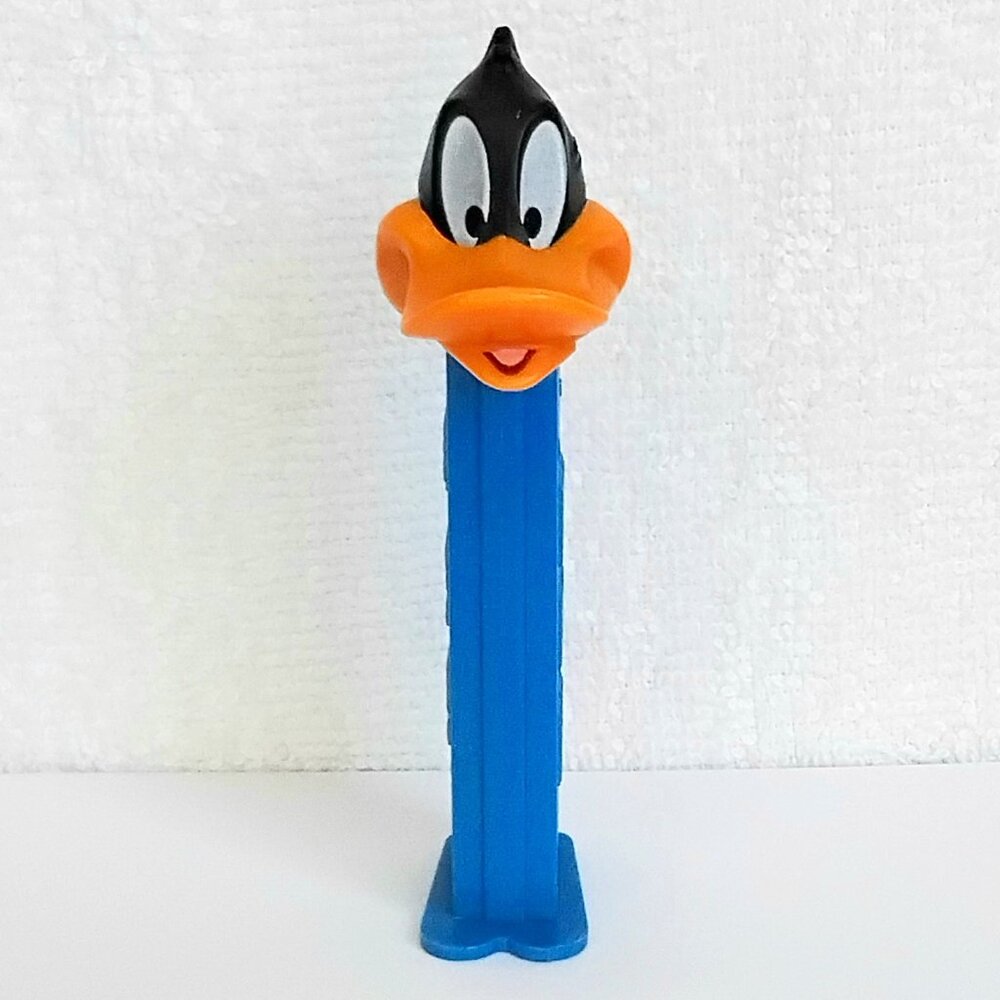 4/$20 NM/M Looney Tunes Daffy Duck on Blue PEZ Dispenser!!